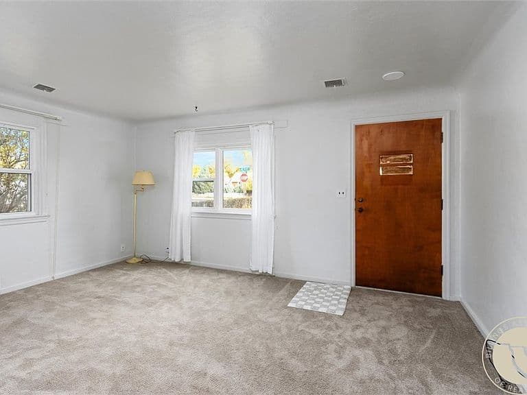 948 Lake Elmo Dr photo 2