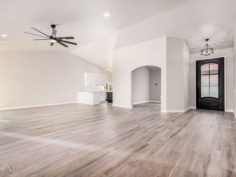 9310 E CRYSTAL Drive photo 4