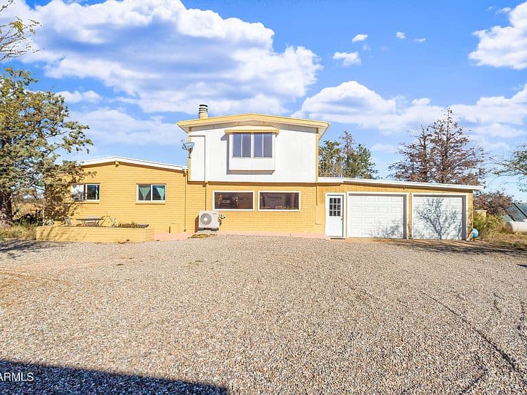 5681 S Moson Road photo 4