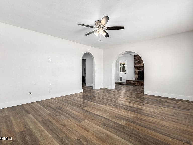 9034 E MARGUERITE Avenue photo 3