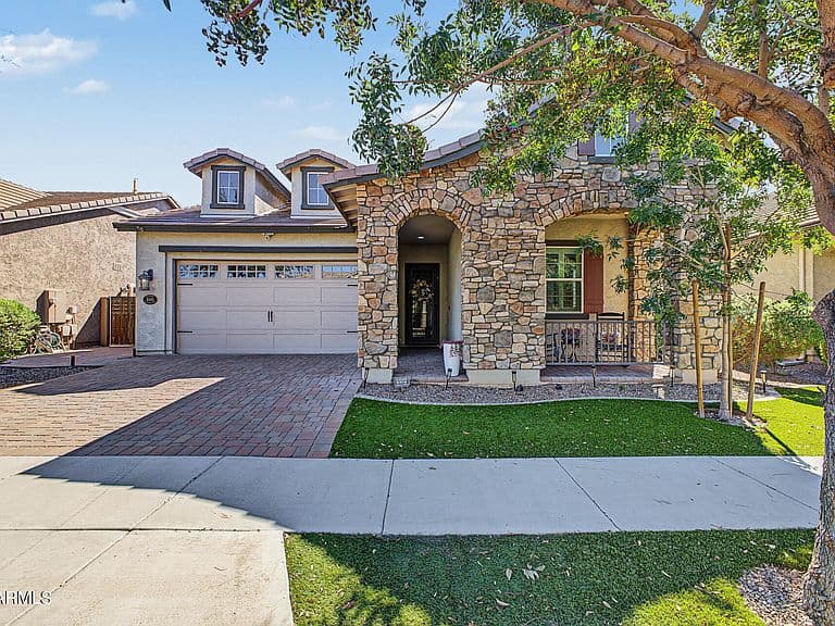 10623 E MONTEREY Avenue photo 1