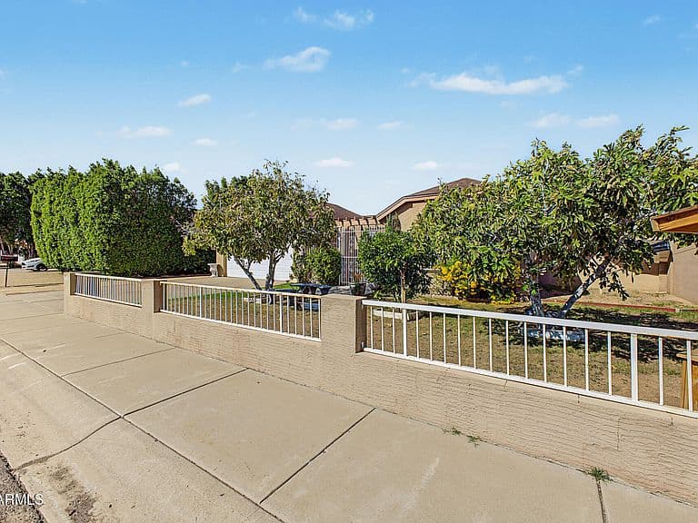 5414 W EUGIE Avenue photo 5