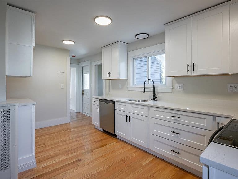 98 Woodburn Street photo 5