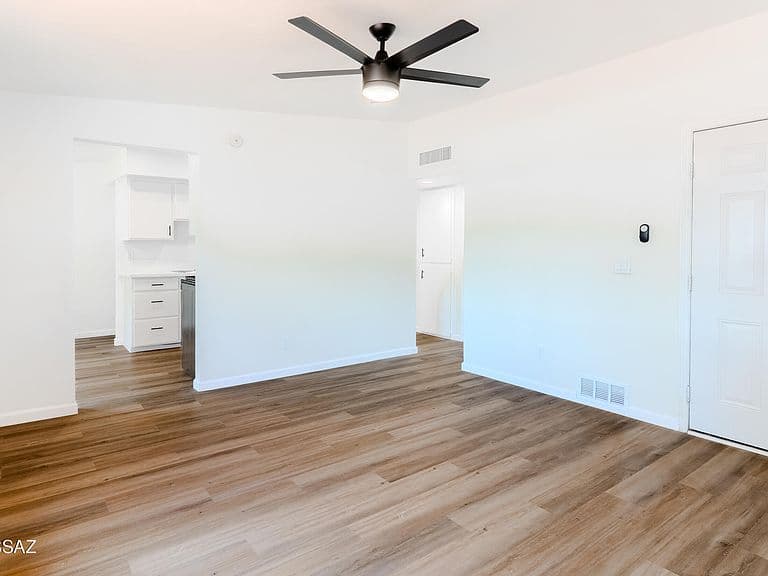 310 W Santa Luisa St photo 5