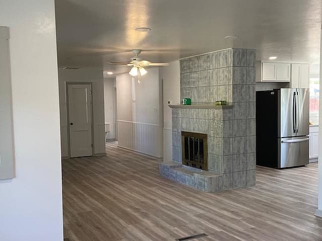 1213 Crest Way photo 5
