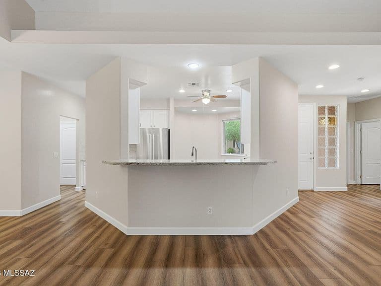 13401 N Rancho Vistoso Blvd #Boulevard81 photo 4