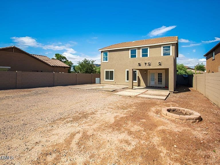 25681 W NANCY Lane photo 4