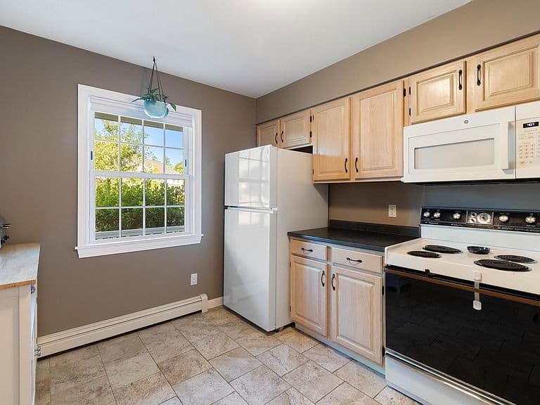 12 Perkins Drive photo 5