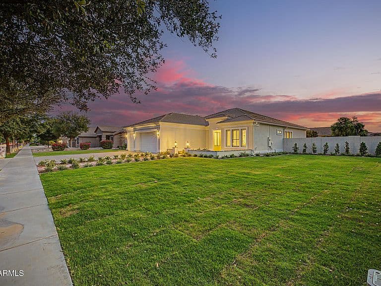 20826 S HADRIAN Way photo 2