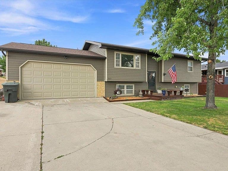 2621 Moose Dr photo 2