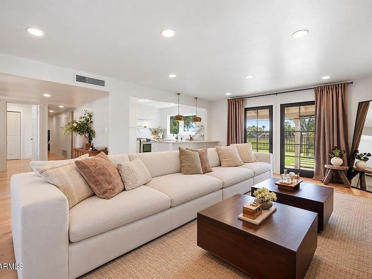 714 S REVOLTA Circle photo 3