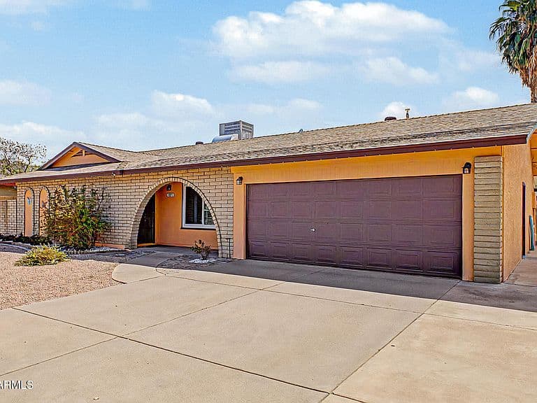4031 W YUCCA Street photo 4
