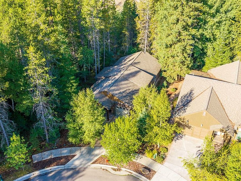 232 Bridgewood Ct photo 2