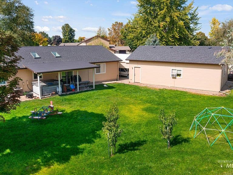 322 Buckskin Ct photo 4