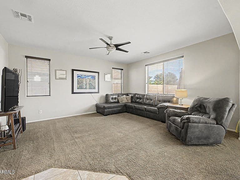 10903 E QUADE Avenue photo 5