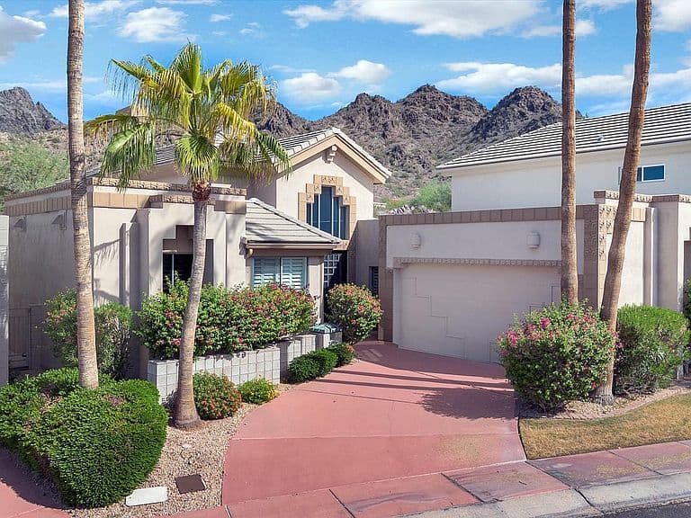 3128 E SIERRA VISTA Drive photo 1