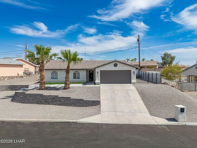 3720 Clearwater Dr photo 3