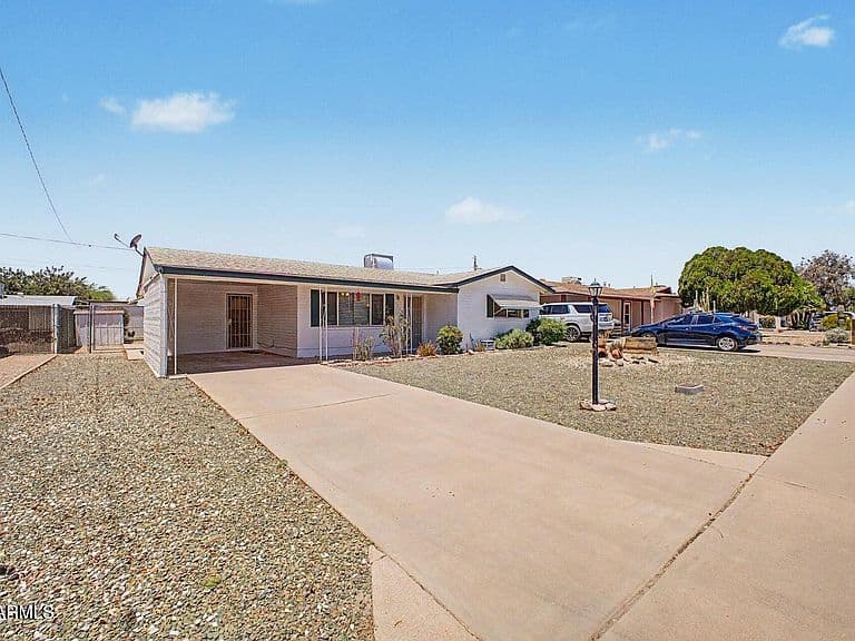 1510 S LAWTHER Drive photo 3