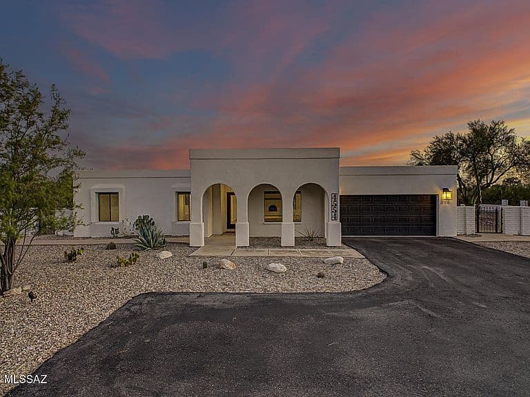 4554 N Avenida Del Cazador photo 1