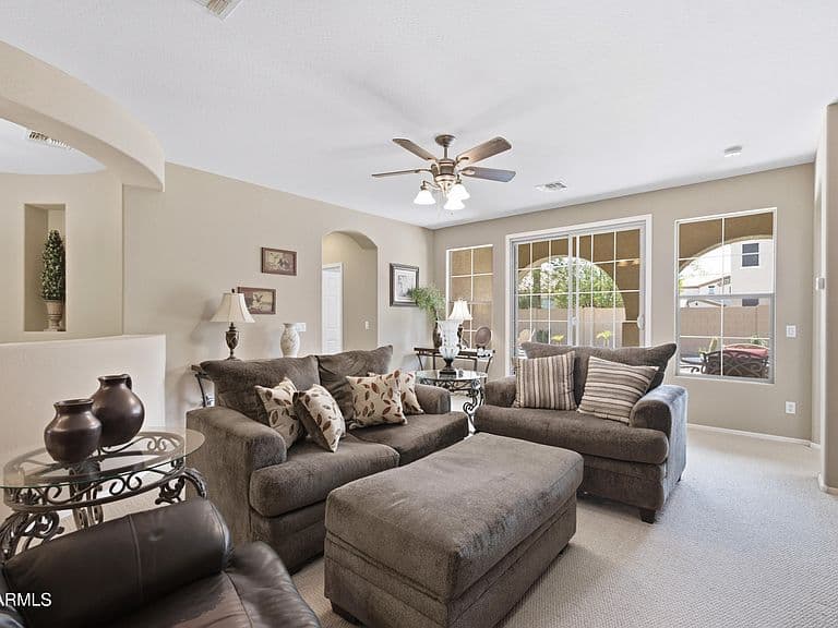 3003 E SPORTS Court photo 4