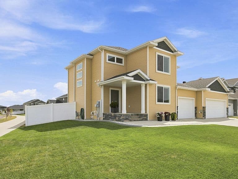 3606 Cordova Loop S photo 4