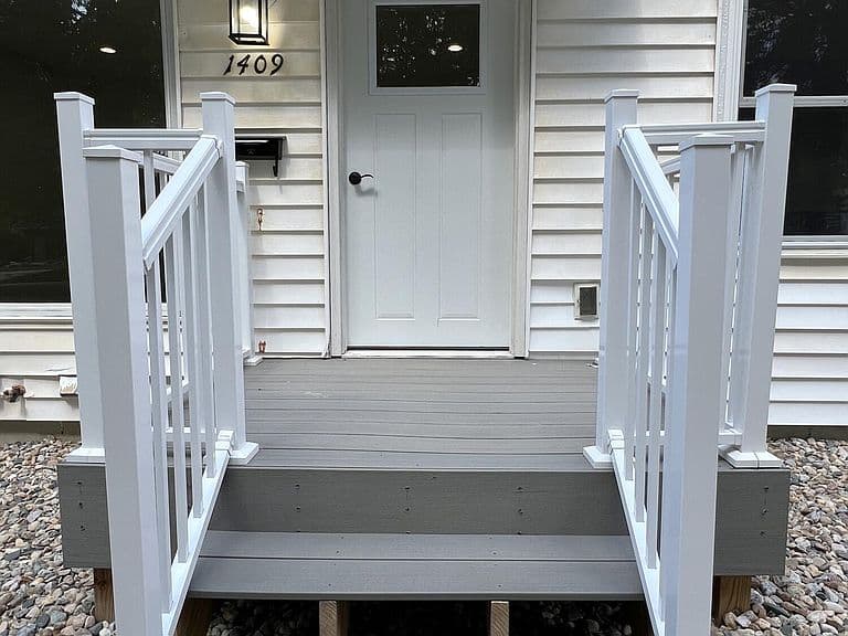 1409 3rd St photo 2