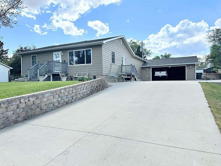 2038 12th Ave photo 1