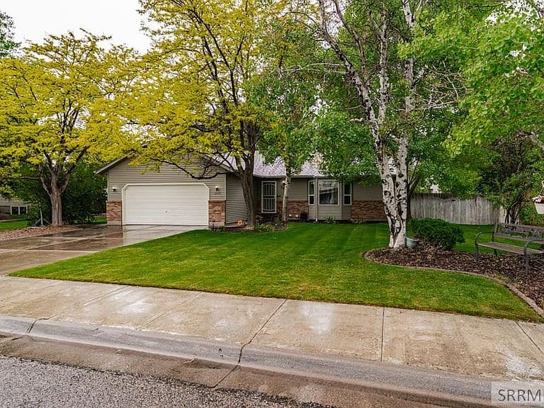 3434 Creek Side Dr photo 2