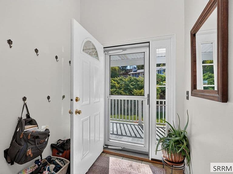 2666 Castle Peak Way photo 2