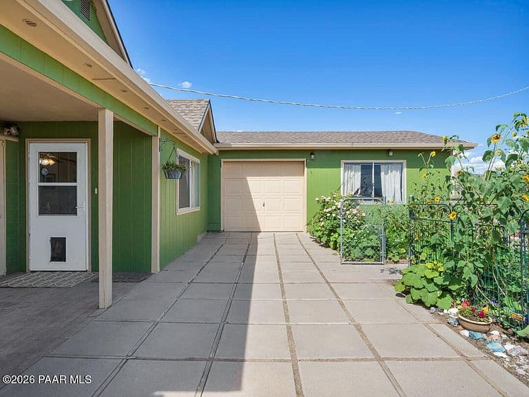 765 W Gina Marie Blvd photo 4