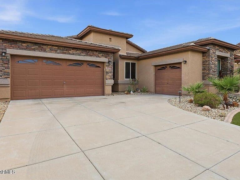 6539 W GAMBIT Trail photo 3