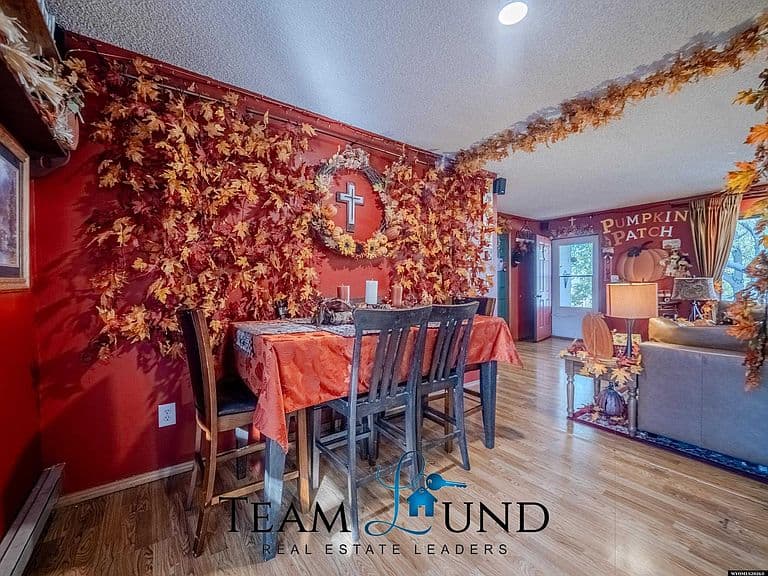 3561 Big Horn St photo 5