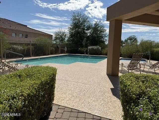 8565 E KRAIL Street photo 5