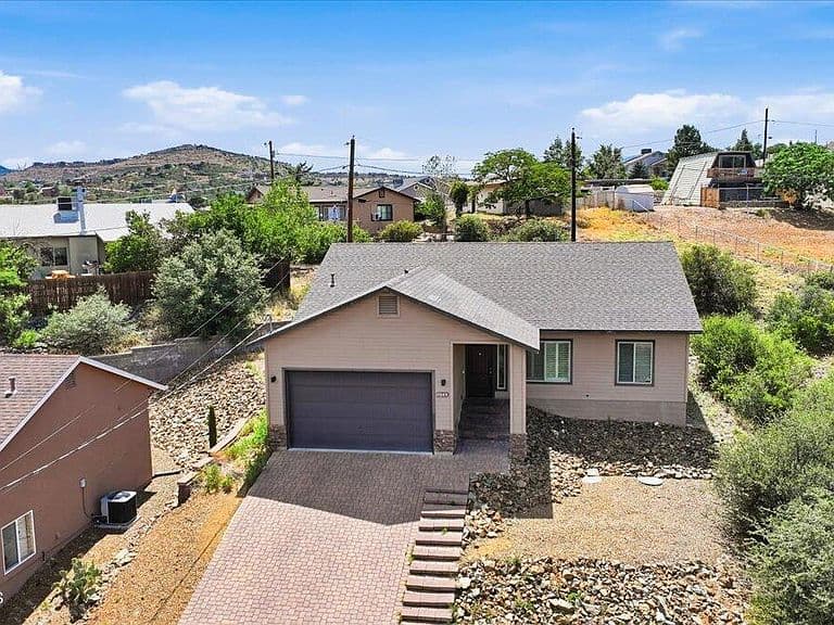 5330 E Sapphire Dr photo 1