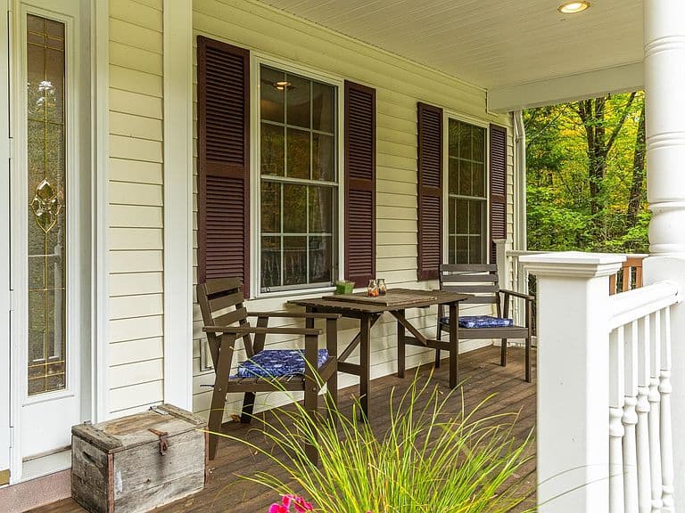 9 Schuyler Way photo 2
