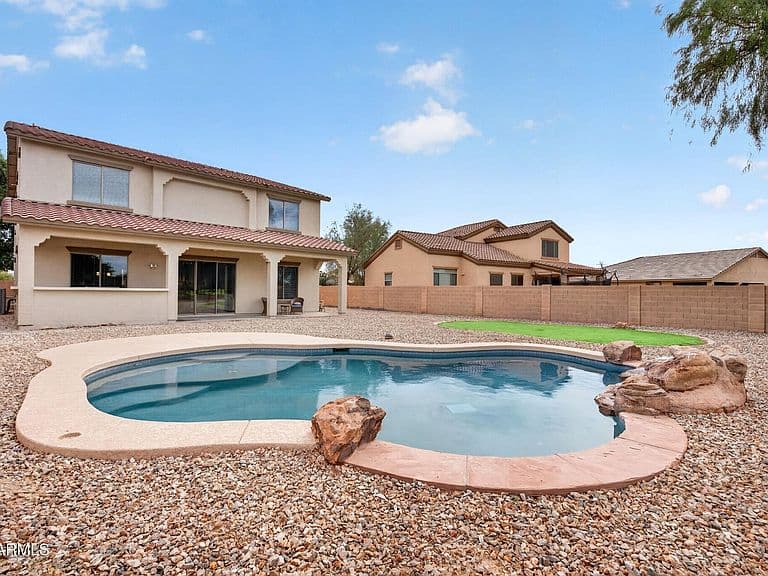 37490 W FRASCATI Avenue photo 5