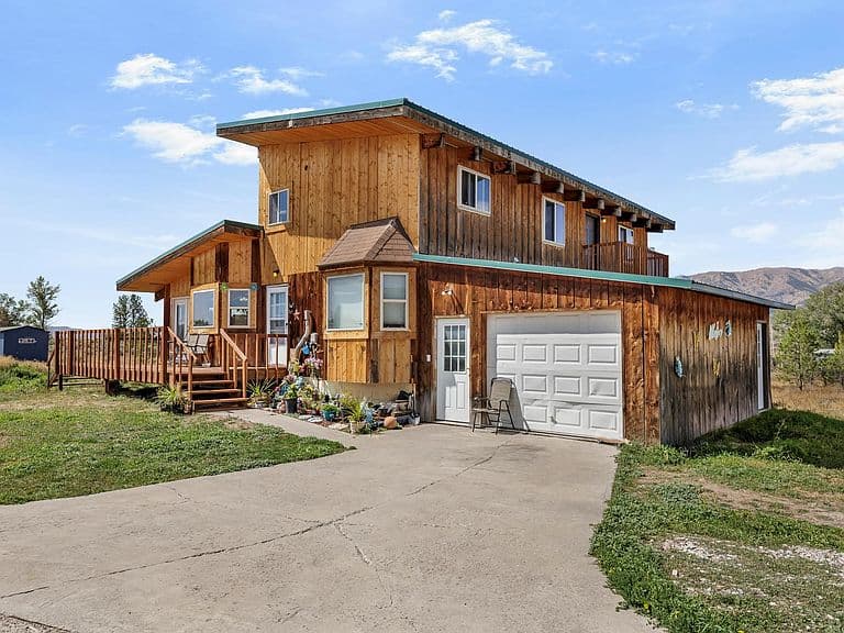 1493 Jensen St photo 2