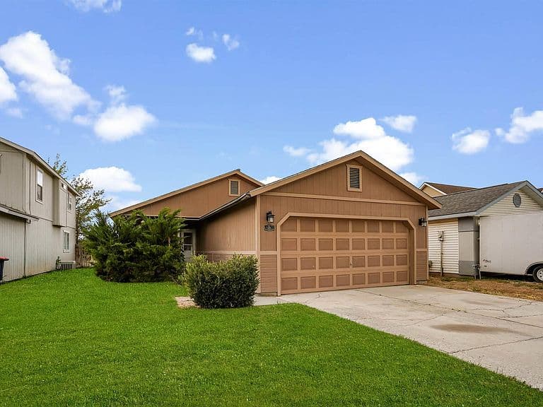 1238 Inca Dr photo 1