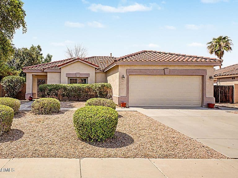 2073 E HAWKEN Way photo 1