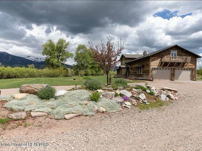 140 Big Ridge Meadows Dr photo 2