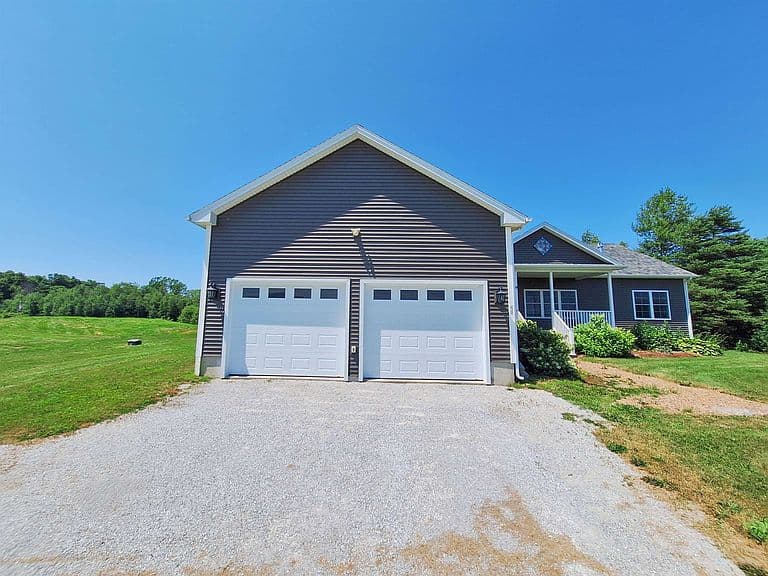 68 Firefly Lane photo 3