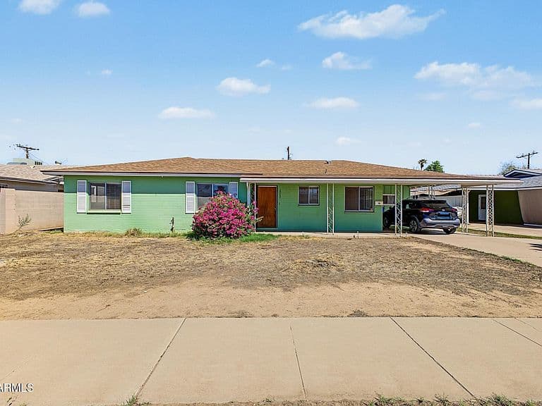 2040 W NORTHVIEW Avenue photo 2