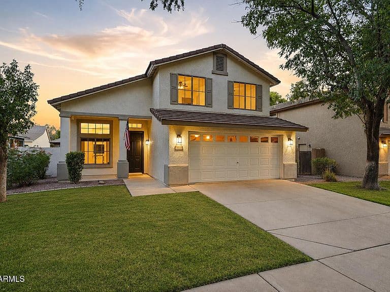 3533 E LINDA Lane photo 1