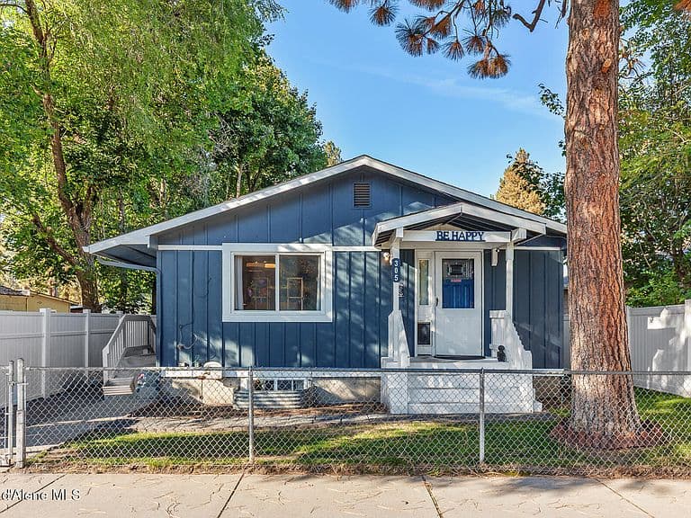 305 E 15th Ave photo 1