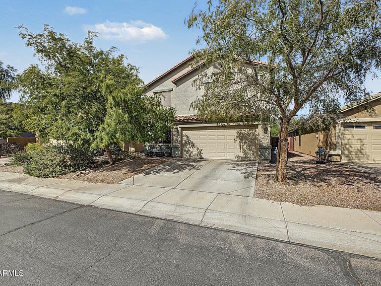 42730 W HILLMAN Drive photo 3