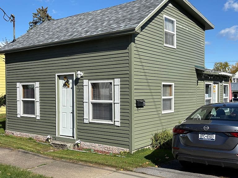 39 Standish St photo 1