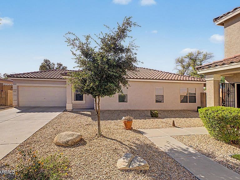 1368 S WAGON WHEEL Court photo 2