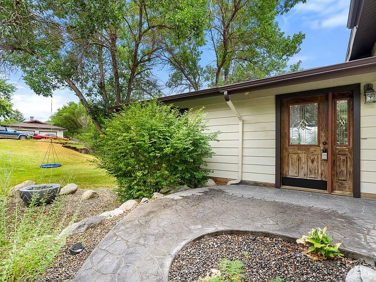 2 Valley View Dr photo 4