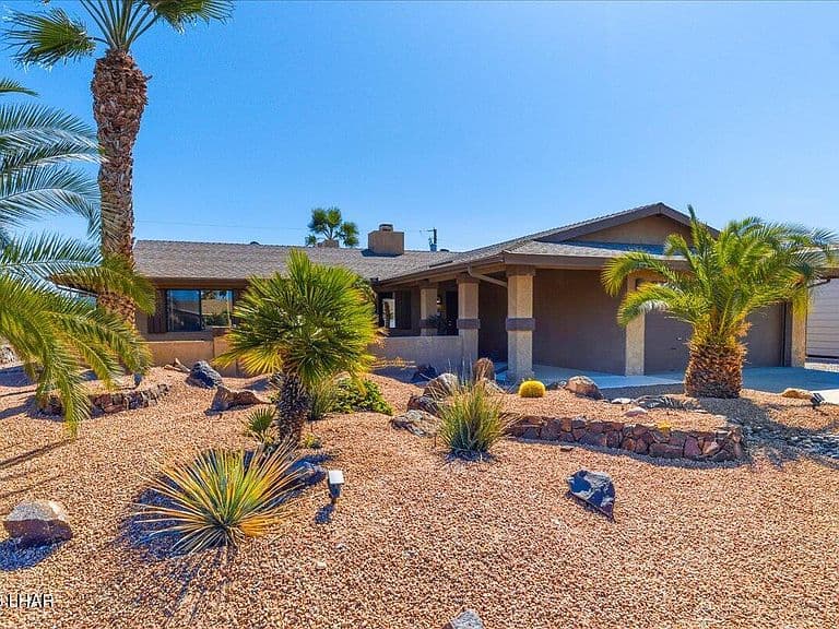 3088 Tom Tom Dr photo 2