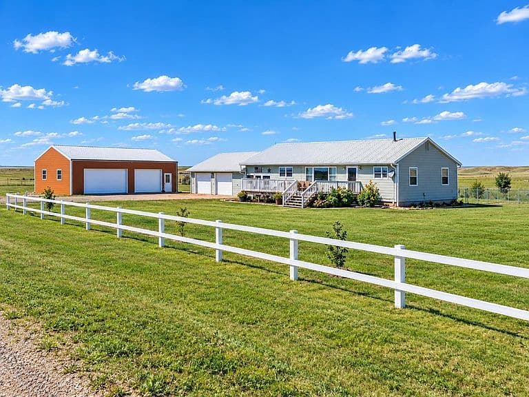 6804 Road 2061 photo 1